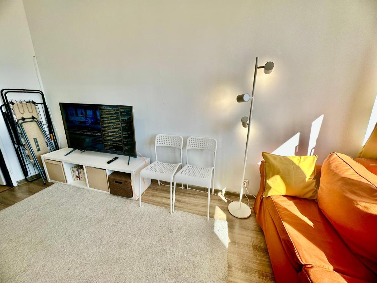 Super Apartament Brown 2X Metro Nowy Wifi Netflix Spotify Panorama Miasta Warszawa Exteriör bild